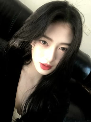 循环浪漫超级温柔的粉棕色美瞳~